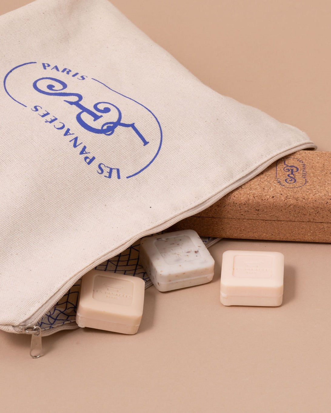 TROUSSE DE TOILETTE 0 DÉCHET : qu’y mettre pour partir en vacances cet été sans polluer ?
